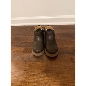 Carter's Brown Chelsea Boots sz 9 Toddler